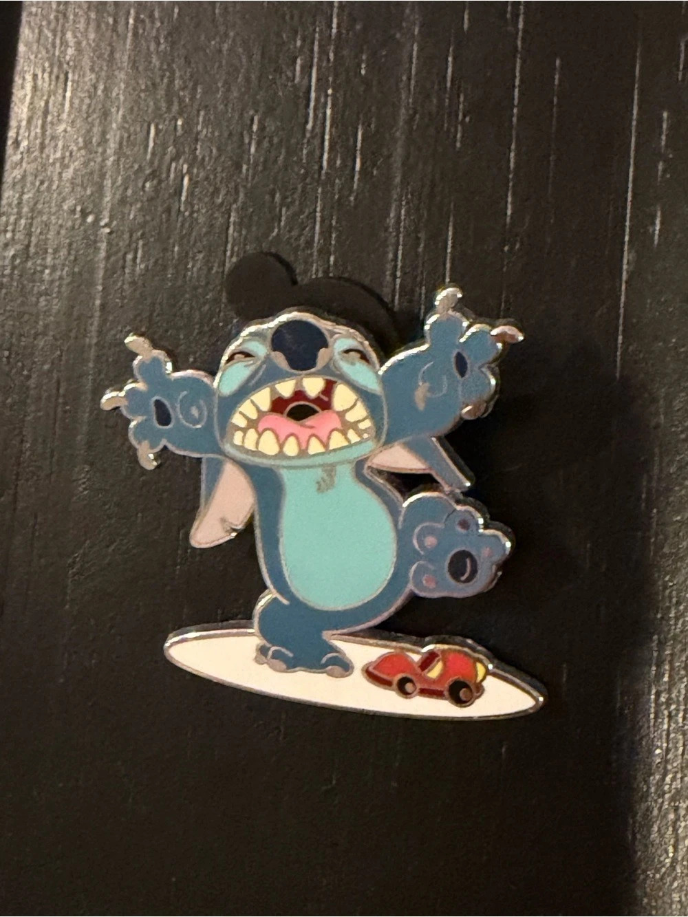 Disney Lilo & Stitch Pin - Stich with Red Car Pin